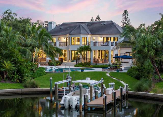 Property at 501 Harbor Point Rd, Longboat Key, FL 34228, 5 beds, 5.5 baths