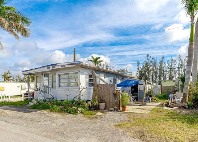 Property at 3719 116th St W, Bradenton, FL 34210, 3 beds, 2 baths