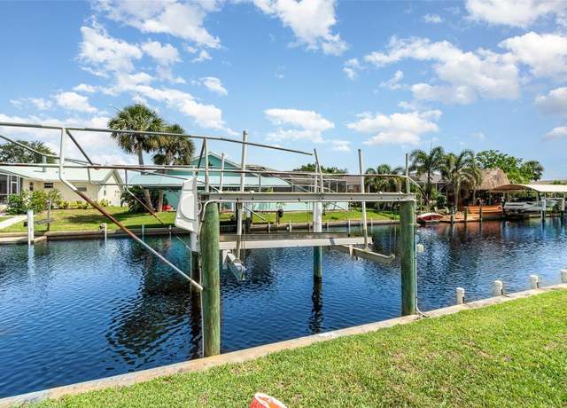 Property at 2919 Shannon Dr, Punta Gorda, FL 33950, 3 beds, 2 baths