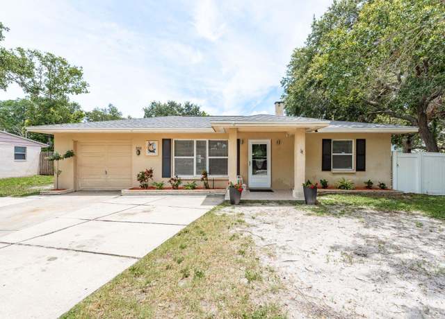 Property at 333 Acropolis Dr, Dunedin, FL 34698, 2 beds, 1 bath