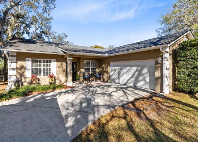 Property at 2940 Moore Dr, Oviedo, FL 32765, 3 beds, 2 baths