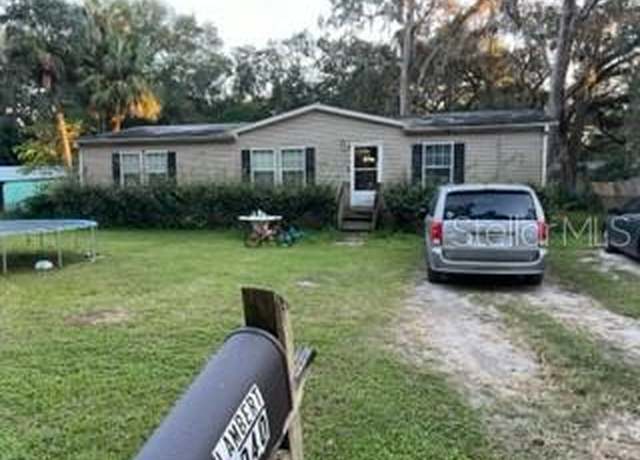 Property at 6940 NE 5th Pl, Ocala, FL 34470, 3 beds, 2 baths