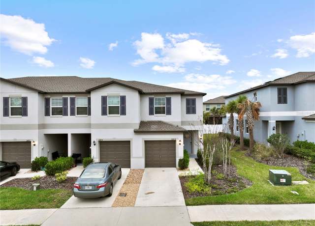 Property at 36419 Garden Wall Way, Zephyrhills, FL 33541, 2 beds, 2.5 baths