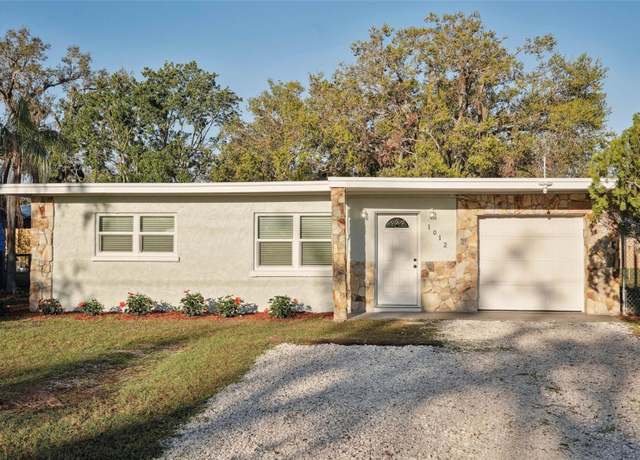 Property at 1012 Cronley Pl, Sarasota, FL 34237, 3 beds, 2 baths