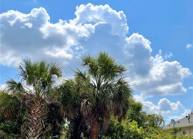 Property at 414 Ravenswood Blvd, Port Charlotte, FL 33954