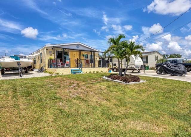 Property at 1272 Seagull Dr, Englewood, FL 34224, 2 beds, 2 baths