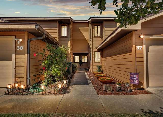 Property at 707 Carpenters Way #37, Lakeland, FL 33809, 2 beds, 2.5 baths