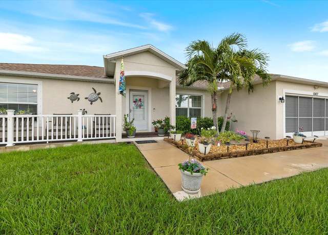 Property at 10437 Euston Ave, Englewood, FL 34224, 3 beds, 2 baths