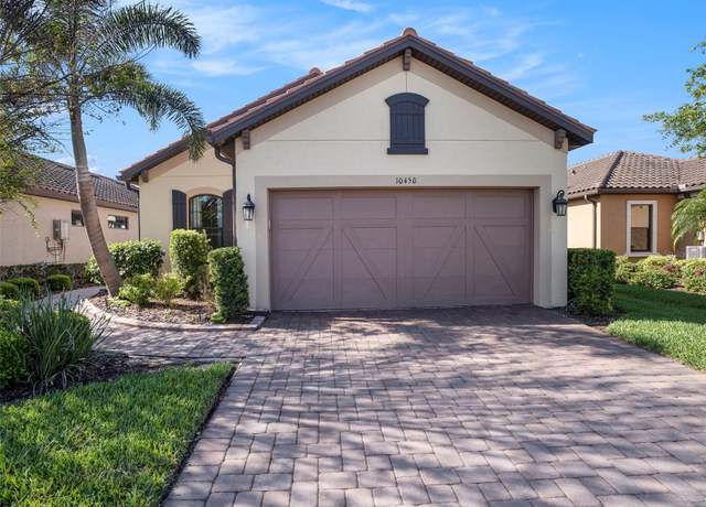 Property at 10450 Highland Park Pl, Palmetto, FL 34221, 3 beds, 2 baths