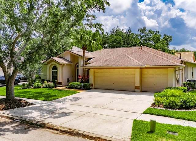 Property at 17711 Hampshire Oak Dr, Tampa, FL 33647, 4 beds, 3 baths