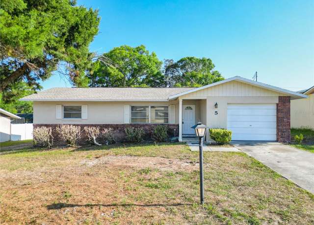 Property at 5 Montana St, Beverly Hills, FL 34465, 2 beds, 1.5 baths