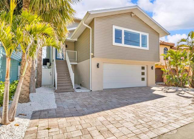 Property at 12312 Lagoon Ln, Treasure Island, FL 33706, 3 beds, 3.5 baths