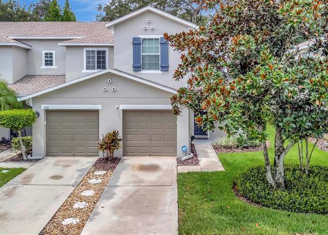 Property at 2928 Royal Tuscan Ln, Valrico, FL 33594, 3 beds, 2.5 baths