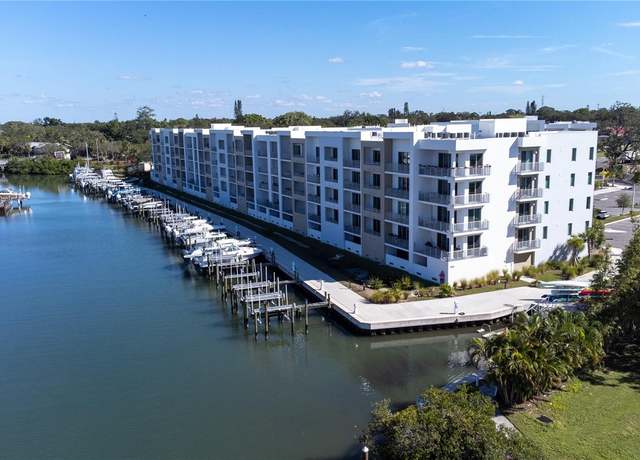 Property at 1709 N Tamiami Trl #215, Sarasota, FL 34234, 1 bed, 1.5 baths