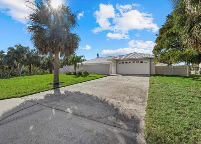Property at 5164 Windward Ave, Sarasota, FL 34242, 3 beds, 2 baths
