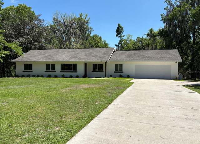 Property at 2110 NW 100th St, Ocala, FL 34475, 3 beds, 2 baths