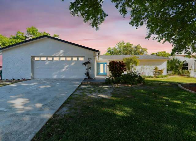 Property at 706 Caliente Dr, Brandon, FL 33511, 4 beds, 2 baths