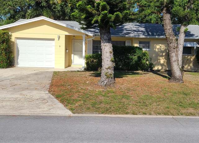 Property at 9805 110th Ln, Seminole, FL 33772, 2 beds, 2 baths