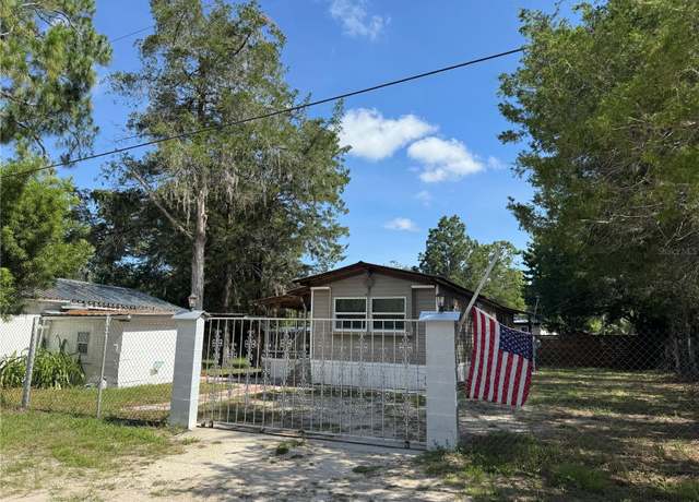 Property at 7601 W Merry Ln, Homosassa, FL 34446, 2 beds, 1 bath