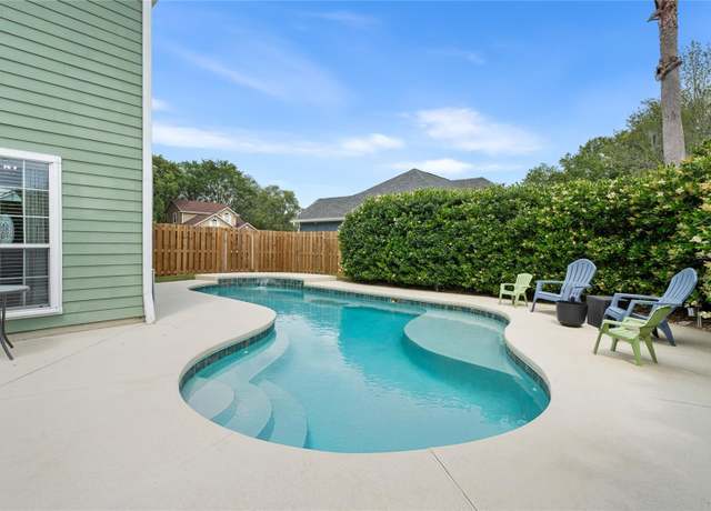 Property at 11931 NW 8th Rd, Gainesville, FL 32606, 4 beds, 2.5 baths