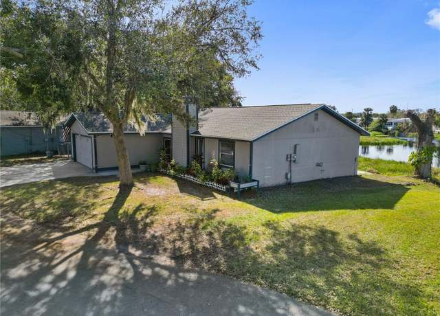 Property at 1143 Waterview Pt, Lakeland, FL 33801, 3 beds, 2 baths