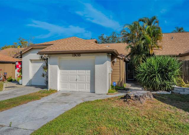 Property at 1908 Bayshore Ct, Safety Harbor, FL 34695, 2 beds, 2 baths