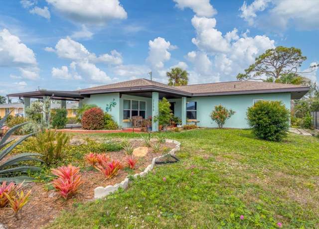Property at 1156 Lemon Bay Dr, Venice, FL 34293, 3 beds, 2 baths