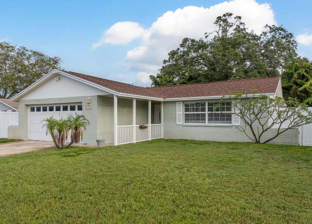 Property at 11991 104th Ave, Seminole, FL 33778, 3 beds, 2 baths