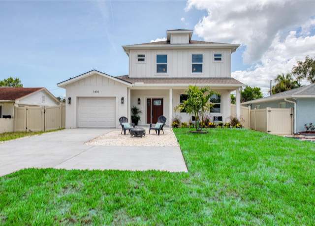 Property at 1410 Nebraska Ave, Palm Harbor, FL 34683, 4 beds, 2.5 baths
