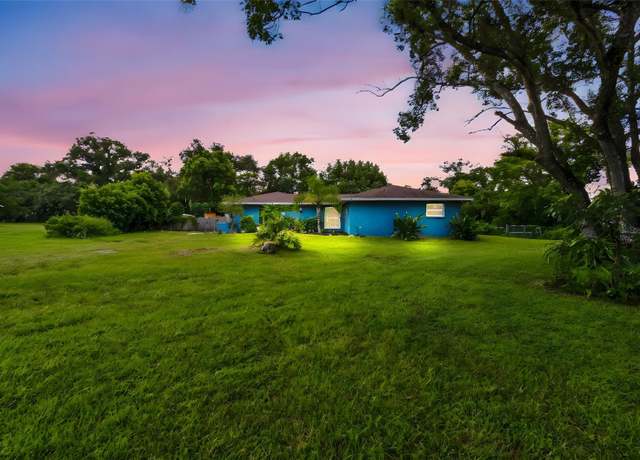 Property at 39443 Pretty Pond Rd, Zephyrhills, FL 33540, 3 beds, 3 baths