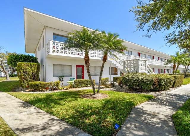 Property at 8220 112th St N #206, Seminole, FL 33772, 1 bed, 1 bath