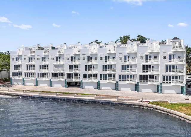 Property at 4950 Bayshore Blvd #27, Tampa, FL 33611, 3 beds, 3 baths