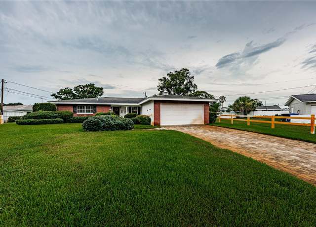 Property at 5919 35th Ave N, St Petersburg, FL 33703, 3 beds, 2 baths