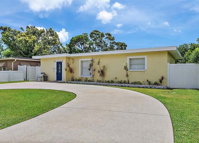 Property at 6366 38th Ave N, St Petersburg, FL 33710, 3 beds, 2 baths