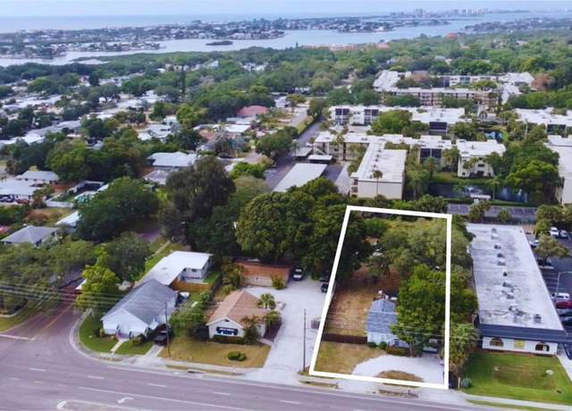 Property at 14255 Walsingham Rd, Largo, FL 33774, 3 beds, 1 bath