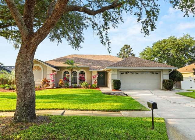 Property at 652 Rochester St, Oviedo, FL 32765, 3 beds, 2 baths