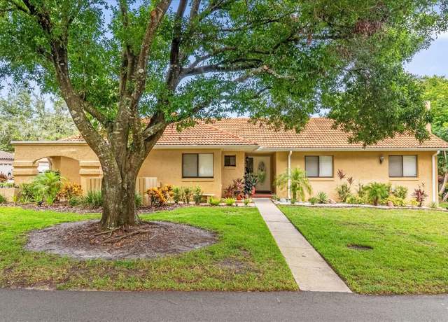 Property at 1157 E Winged Foot Cir, Winter Springs, FL 32708, 2 beds, 2.5 baths