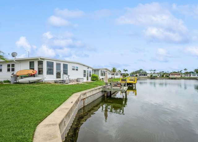 Property at 10213 S Lake Dr #169, Largo, FL 33773, 2 beds, 2 baths
