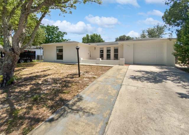 Property at 7604 Tyson Dr, Port Richey, FL 34668, 2 beds, 2 baths