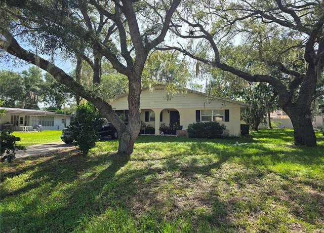 Property at 1851 SE 176th Ave, Silver Springs, FL 34488, 3 beds, 2 baths