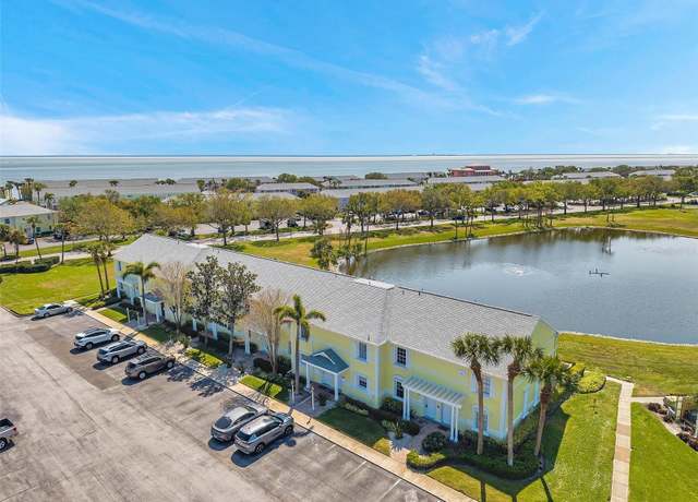 Property at 4766 Snook Dr SE, St Petersburg, FL 33705, 2 beds, 1.5 baths