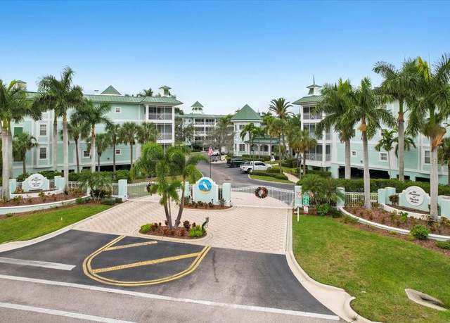 Property at 5127 Melbourne St Unit F-204, Port Charlotte, FL 33980, 3 beds, 2.5 baths