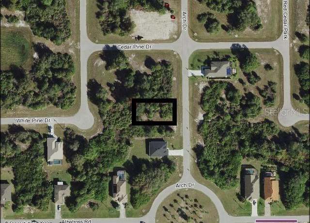 Property at 186 Arch Dr, Rotonda West, FL 33947