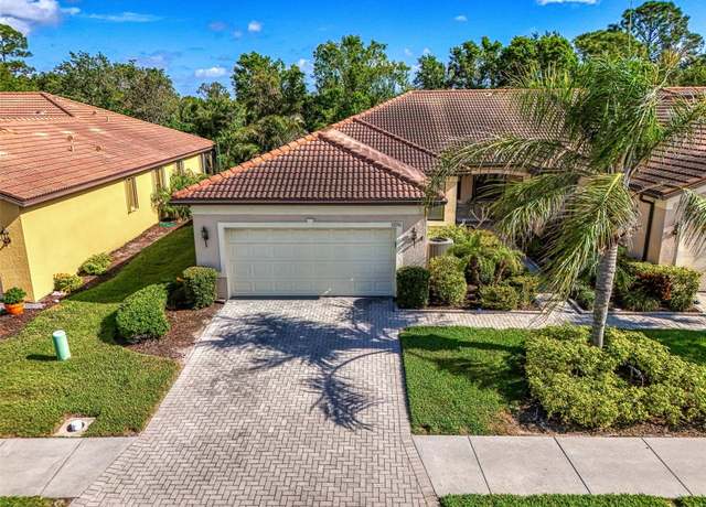 Property at 11096 Campazzo Dr, Venice, FL 34292, 2 beds, 2 baths
