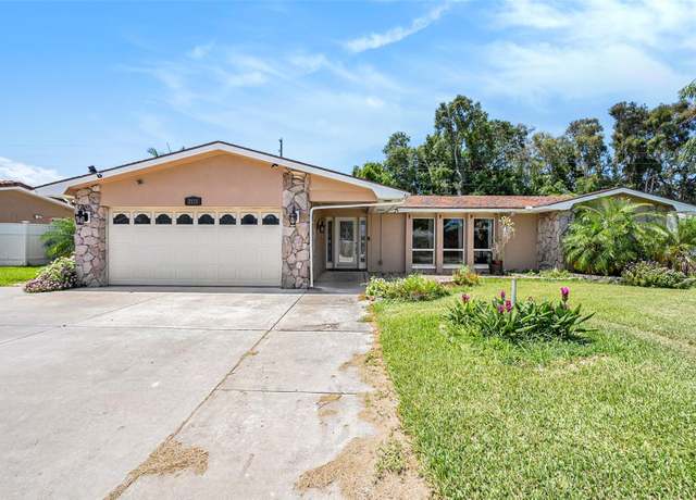Property at 2115 Seagull Dr, Clearwater, FL 33764, 3 beds, 2 baths