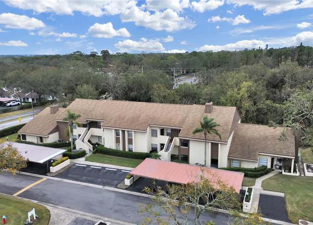 Property at 2866 Countrybrook Dr #15, Palm Harbor, FL 34684, 3 beds, 2 baths