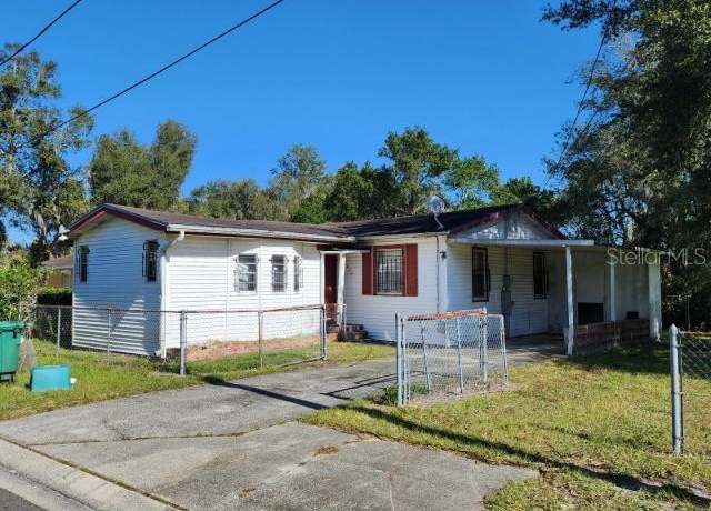 Property at 966 Clover St, Deland, FL 32720, 2 beds, 1 bath