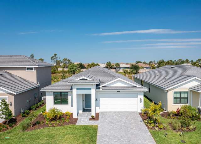 Property at 18525 Midsummer Pl, Venice, FL 34293, 3 beds, 2.5 baths