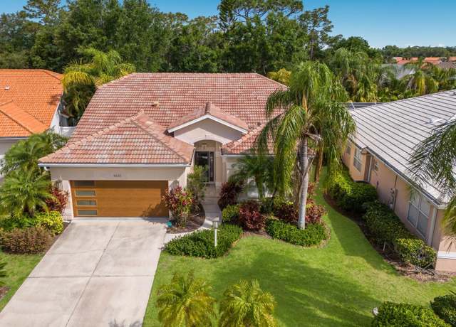 Property at 4435 Beauchamp Ct, Sarasota, FL 34243, 3 beds, 2.5 baths