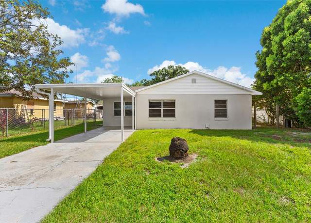 Property at 216 Pike St, Auburndale, FL 33823, 4 beds, 1 bath